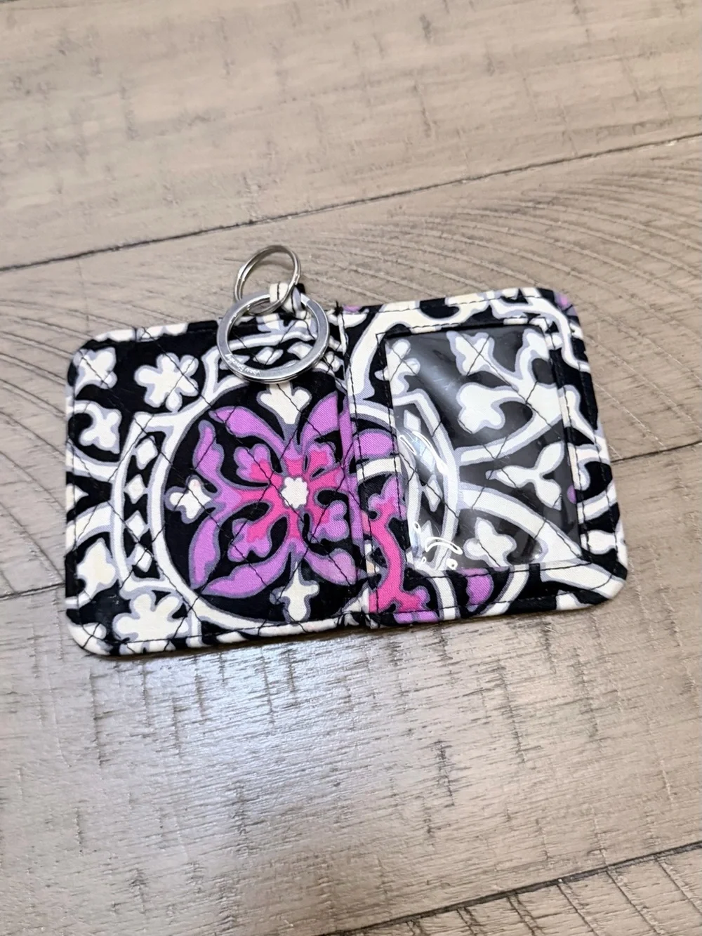 Vera Bradley compact vera